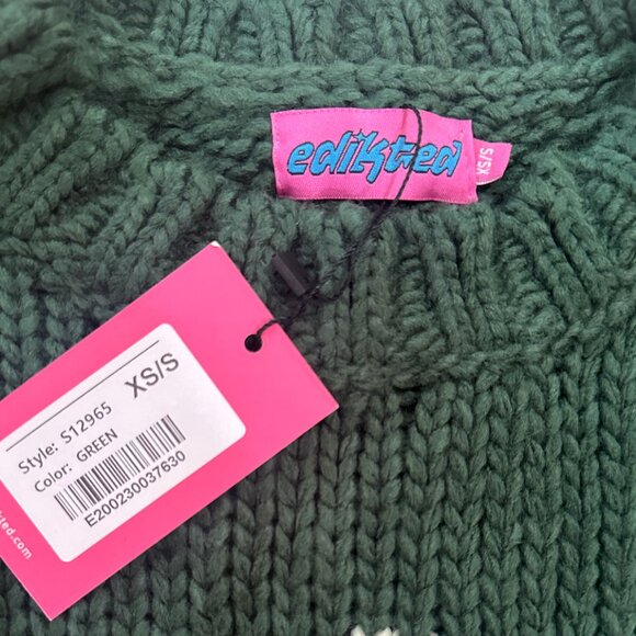 Mega Star Cropped Sweater from EDIKTED - Picture 4 of 5